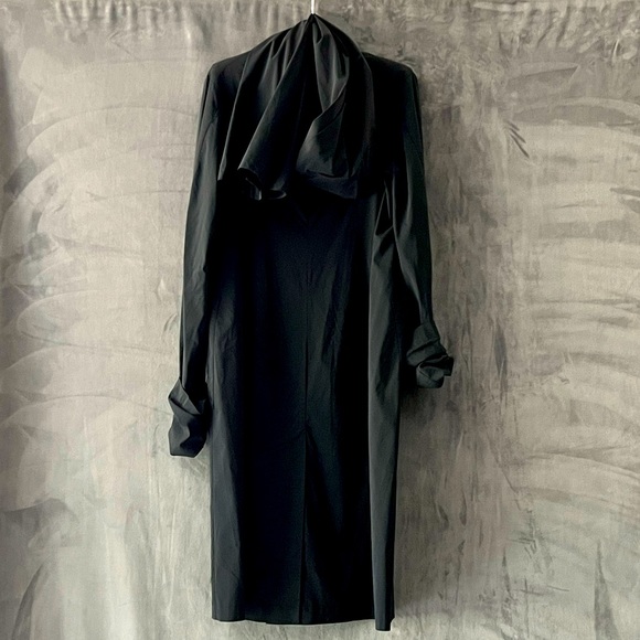 Incredible Rundholz slick black rain/light weight designer jacket. Size M - Picture 4 of 4